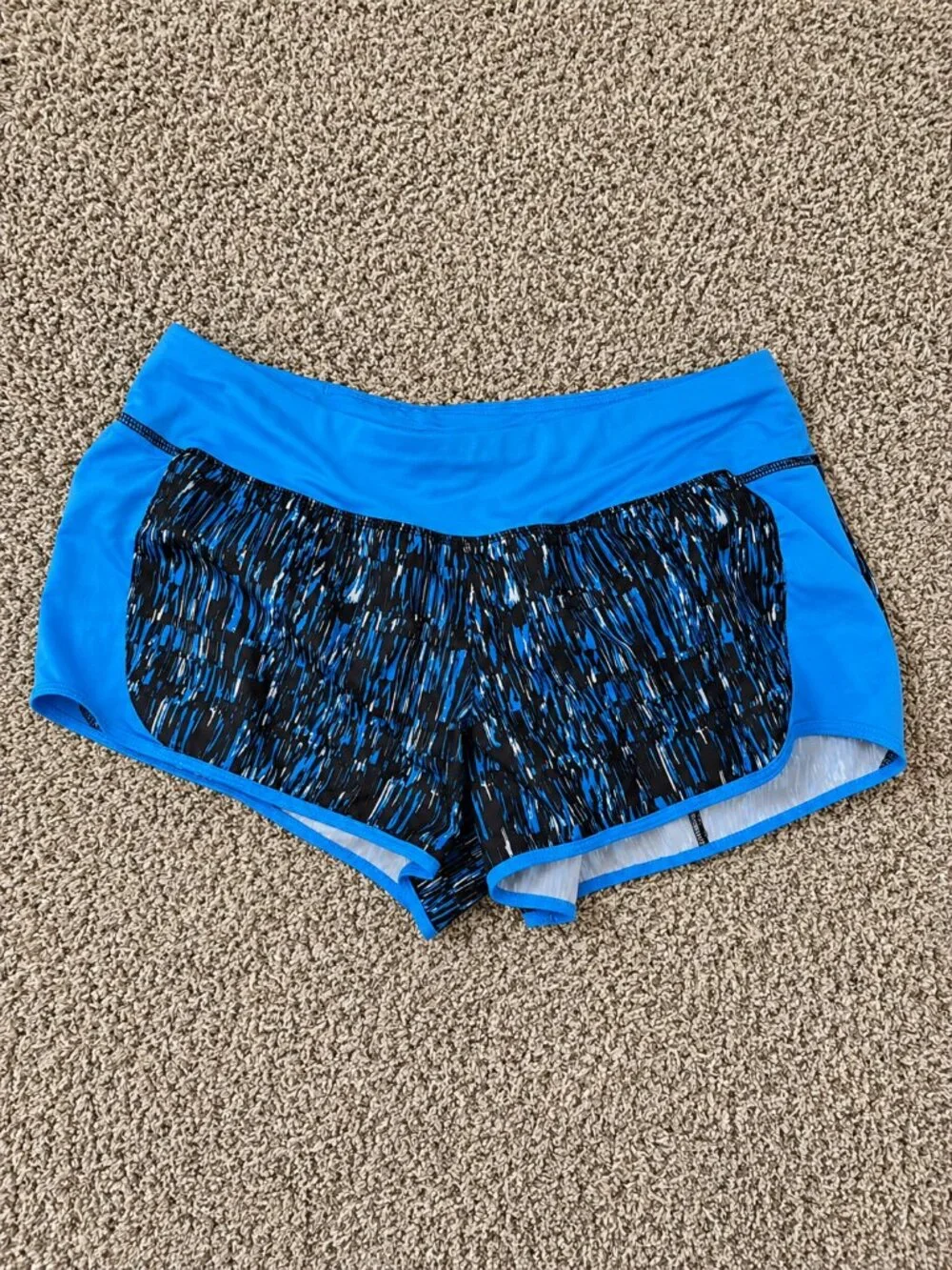 Nike Dri-FIT Women's Medium Blue Printed Running Athletic Shorts